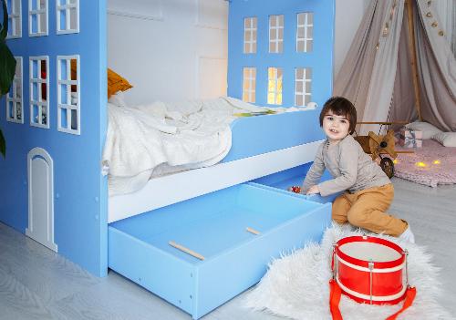 Выдвижные ящики в детской кровати